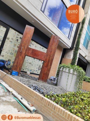 H en lamina hr oxidada natural 0.0.jpg